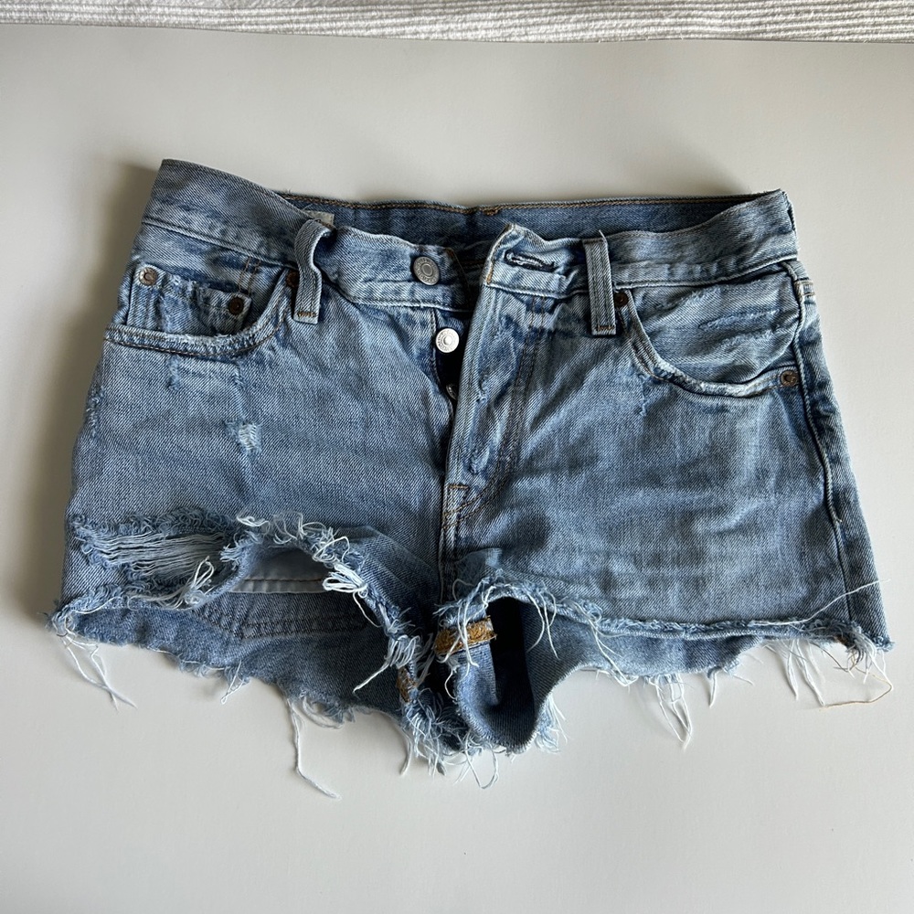 levi’s denim shorts